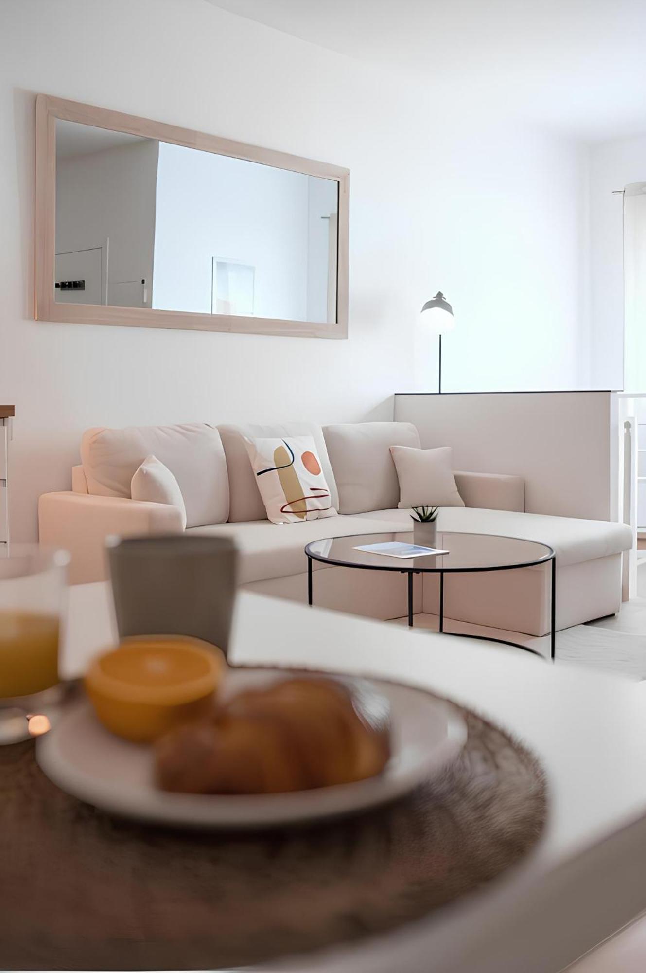 Cozy Appartement Plein Centre, Proche Gare/Plage Мантон Екстер'єр фото